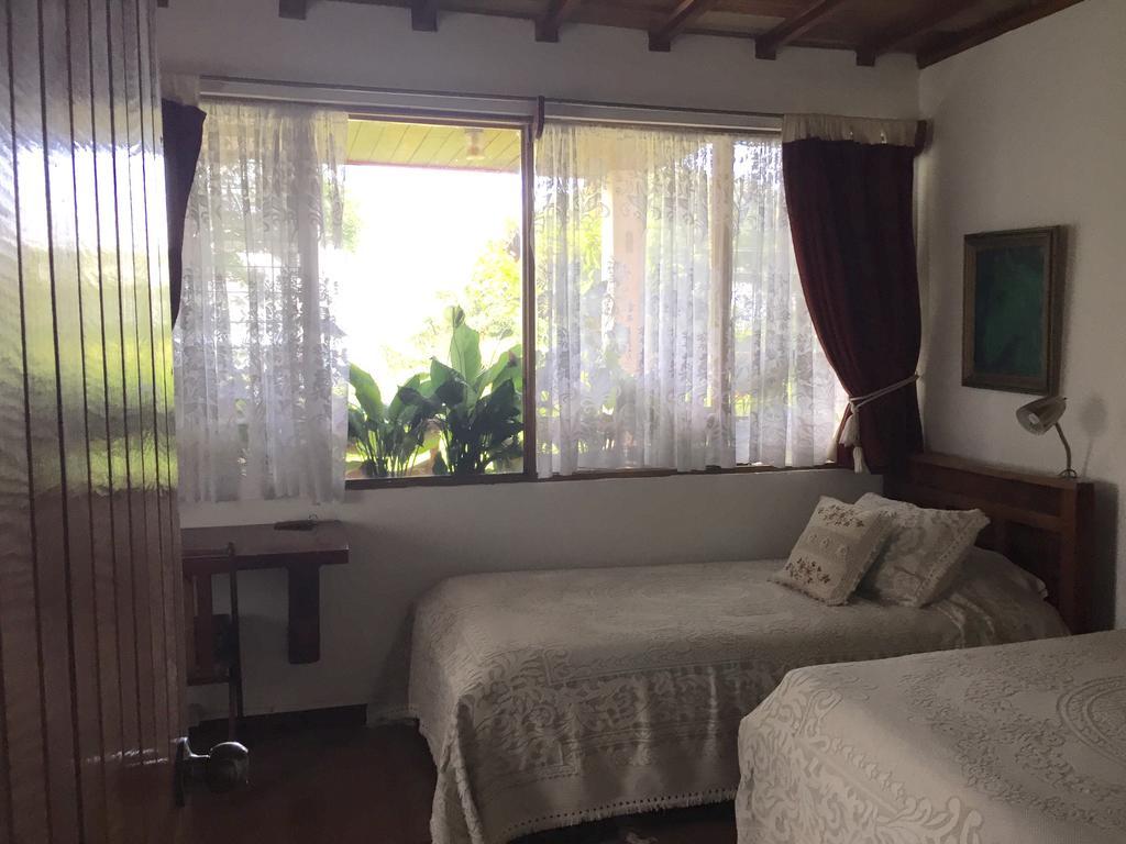 Chalet Nicholas Bed & Breakfast Nuevo Arenal Ngoại thất bức ảnh
