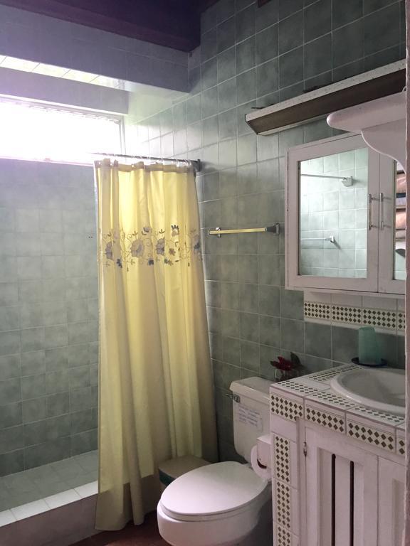 Chalet Nicholas Bed & Breakfast Nuevo Arenal Ngoại thất bức ảnh